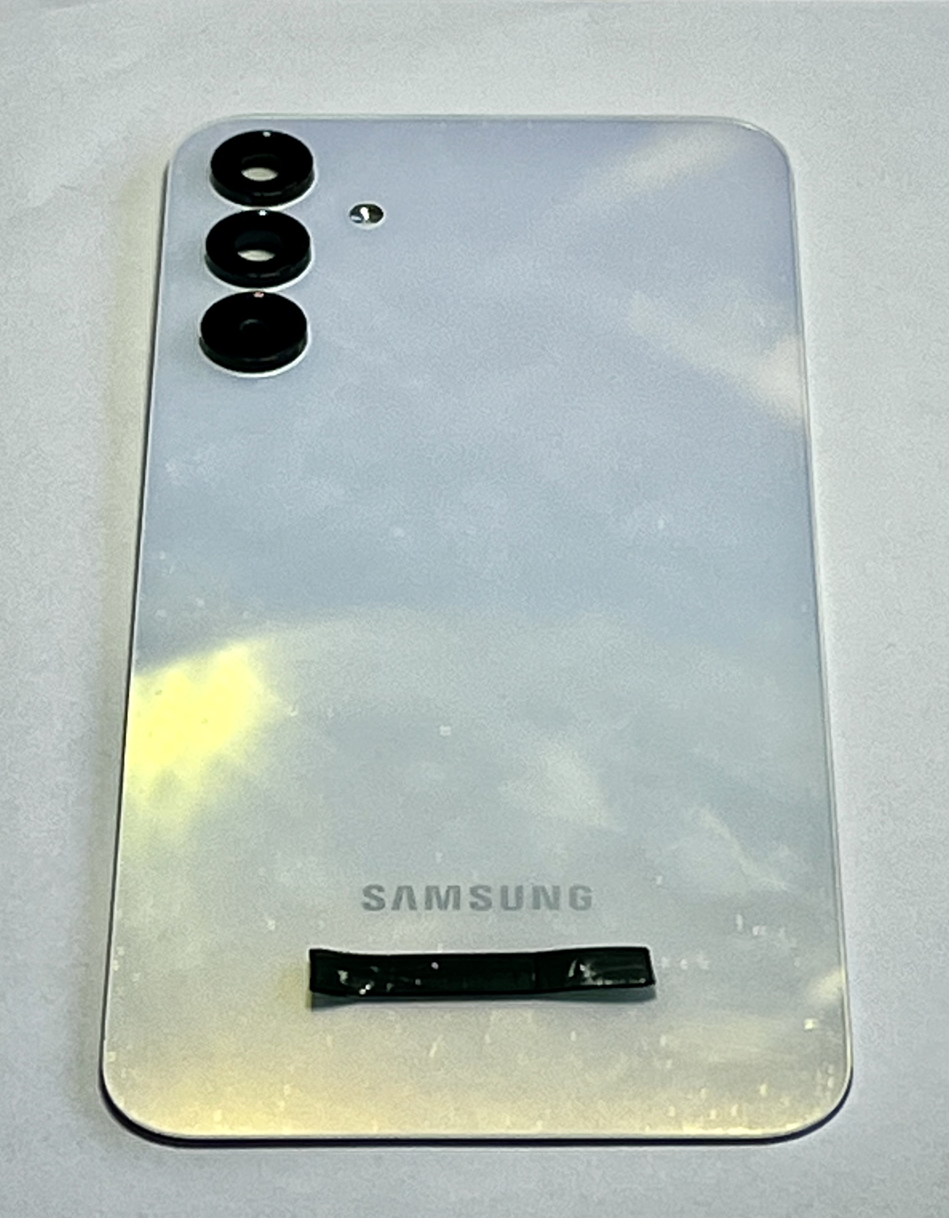 Tapa Con Lente Samsung A15 / A156E / M / F Color Blanco