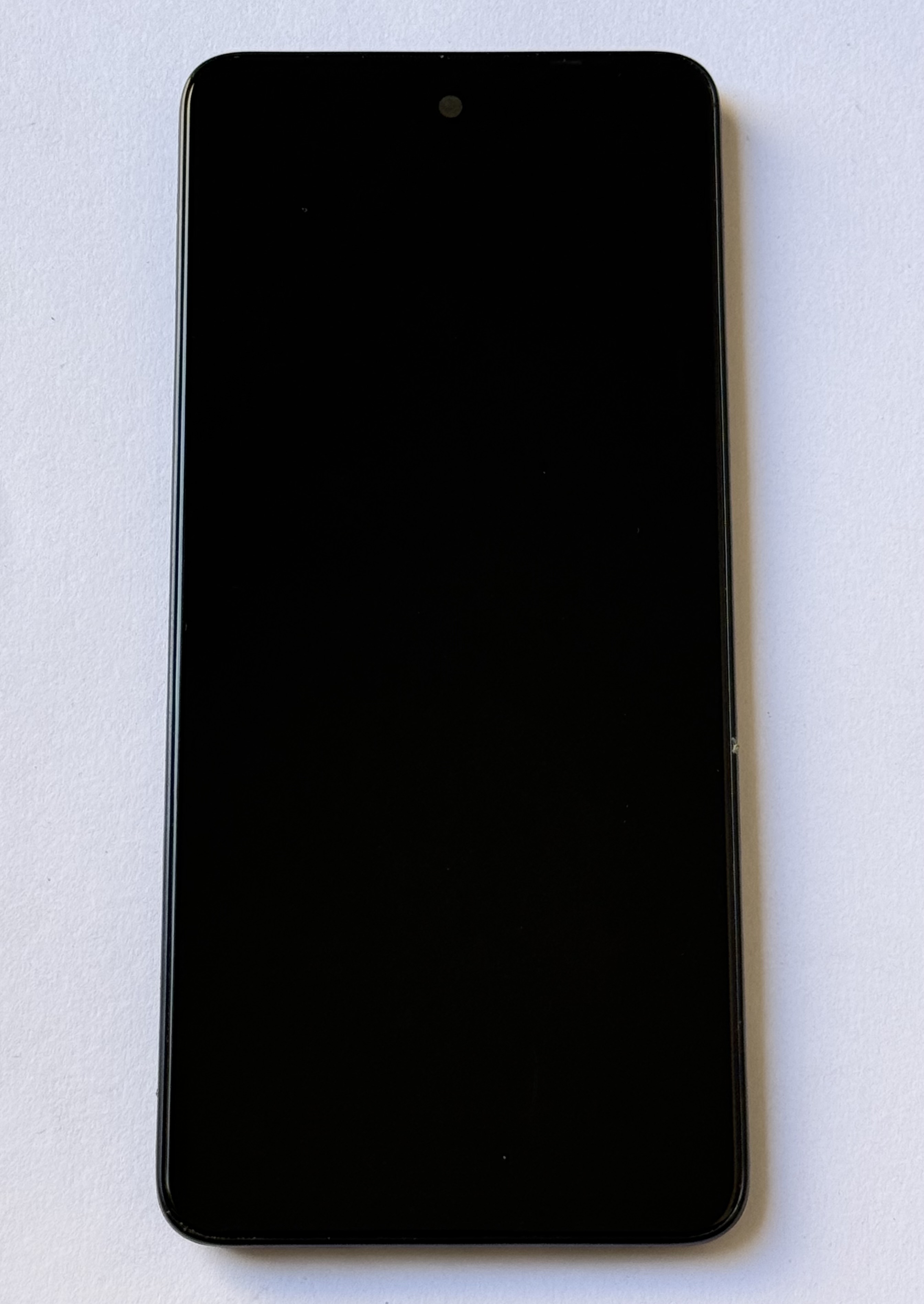 Pantalla Tecno Spark 20C con Marco
