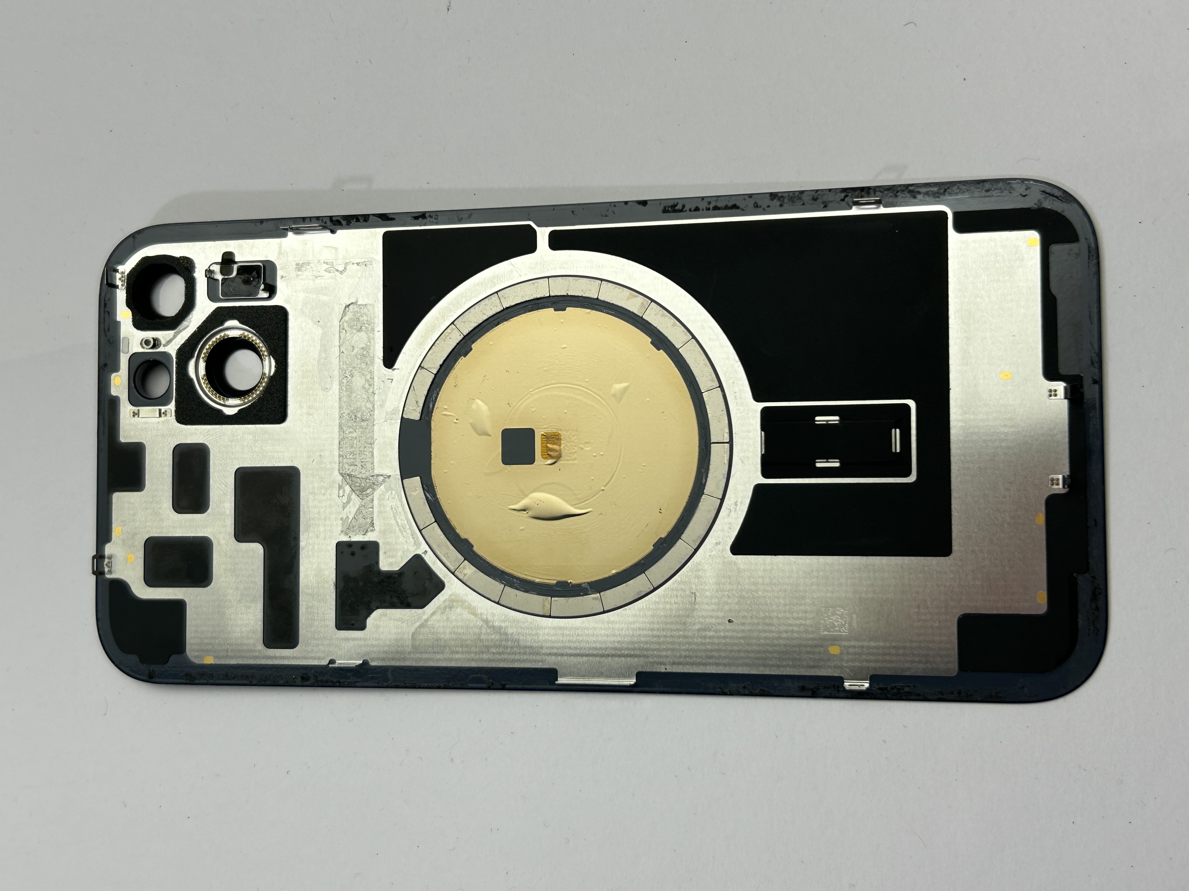 Tapa Iphone 14 Plus Azul original usado incluye flex de carga inalambrica